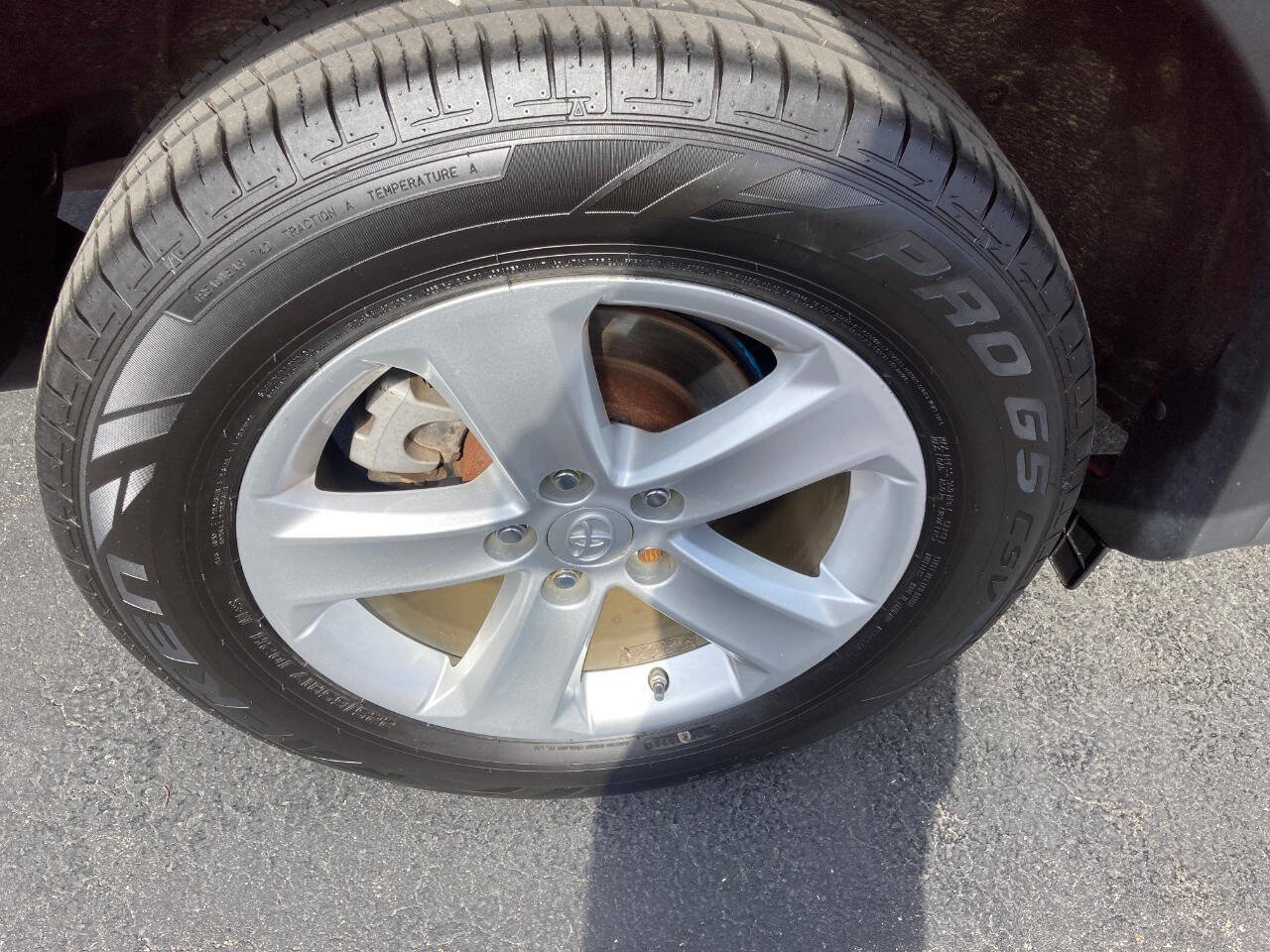 Used 2013 Toyota RAV4 XLE image 73