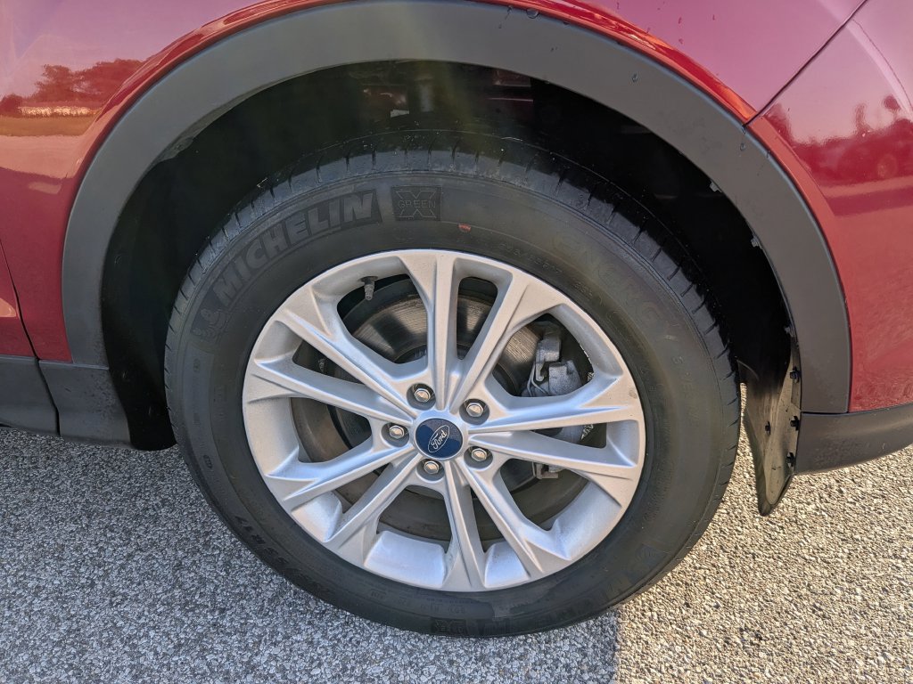 Used 2019 Ford Escape SE FWD image 15
