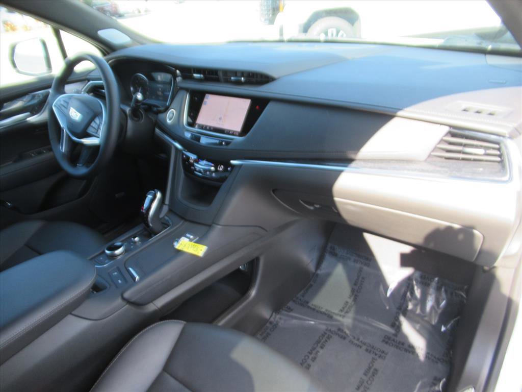 Used 2025 Cadillac XT5 Premium Luxury image 10