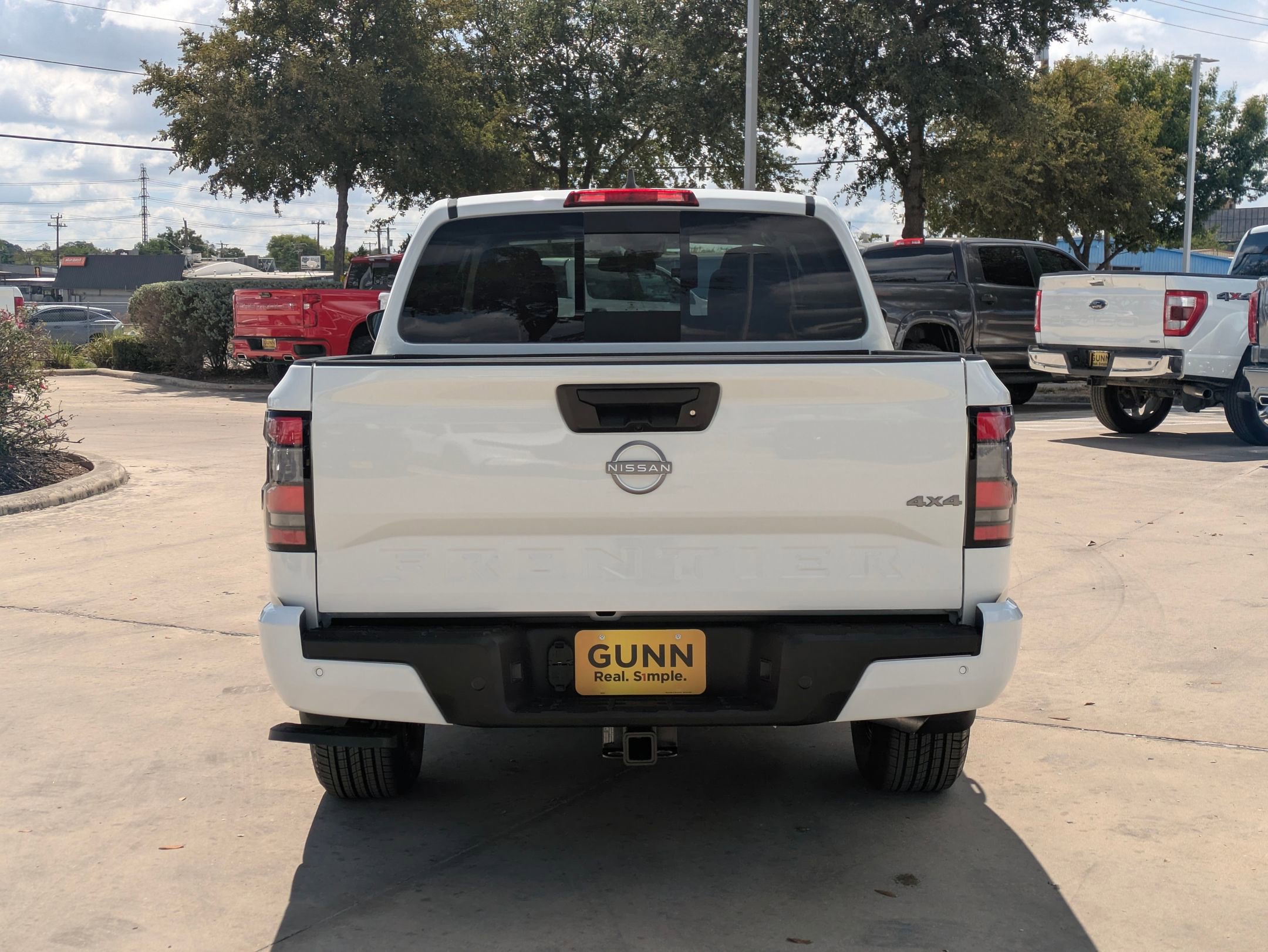 New 2026 Nissan Frontier SV image 4