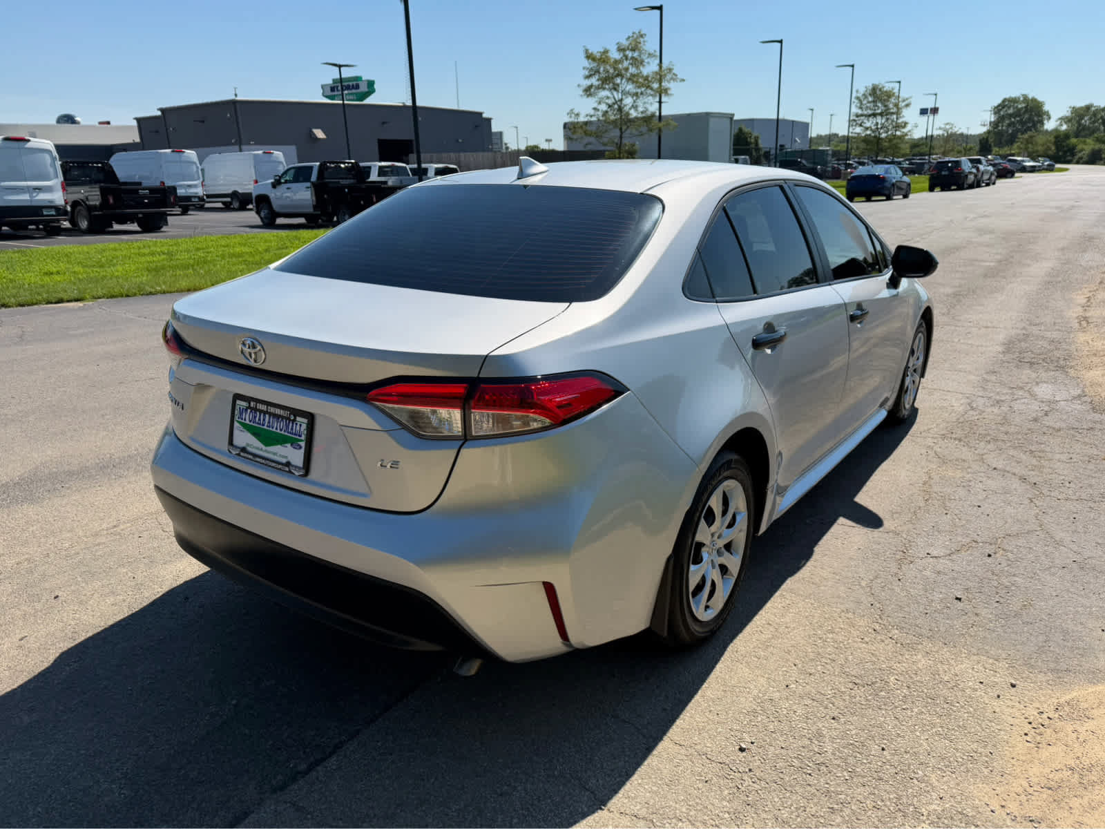 Used 2025 Toyota Corolla LE FWD image 5