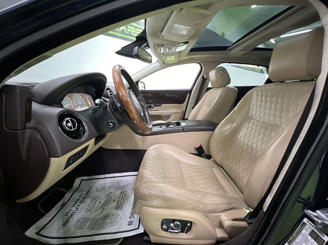 Used 2016 Jaguar XJ L Portfolio AWD/4WD image 17