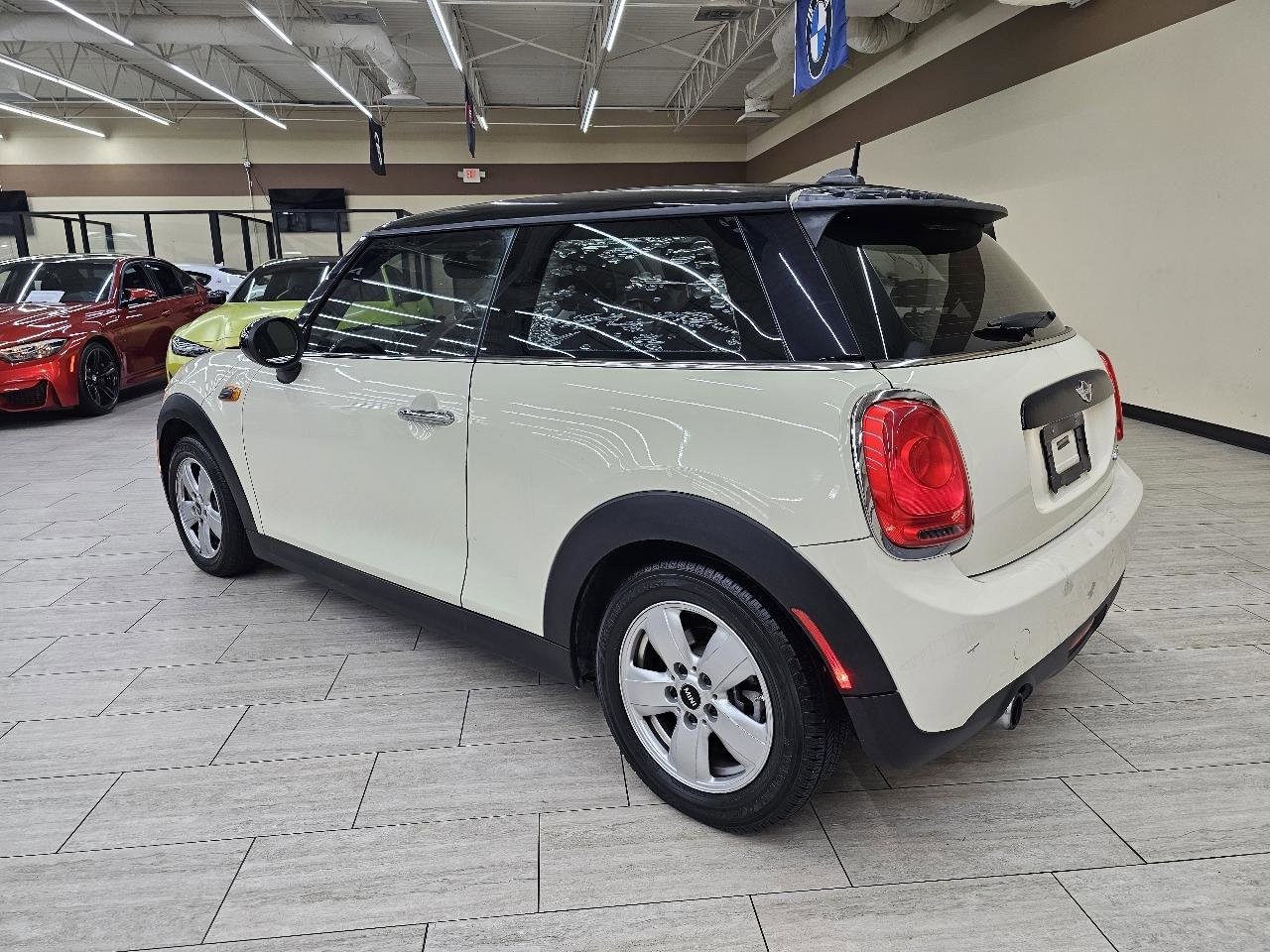 Used 2016 MINI Cooper 2-Door Hardtop image 9