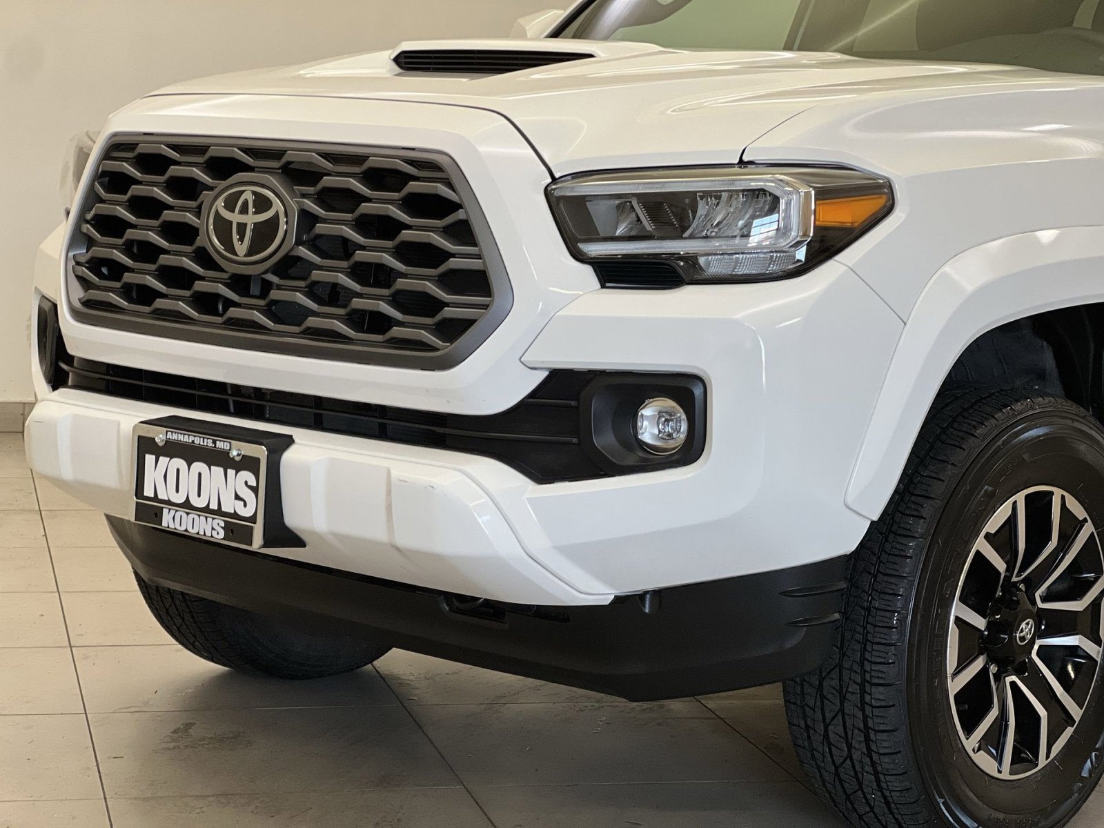 Used 2023 Toyota Tacoma TRD Sport image 26