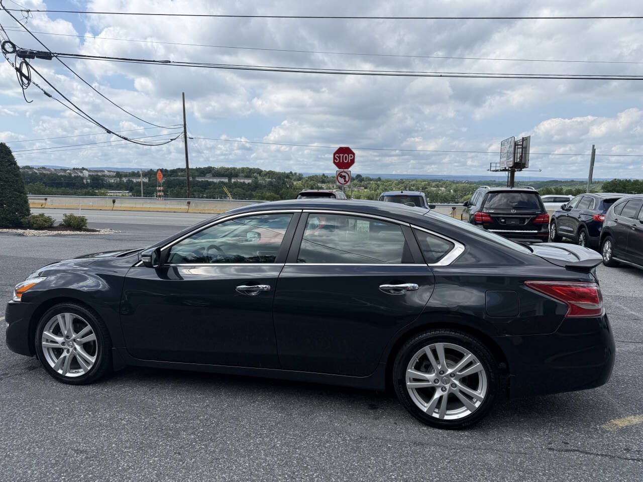 Used 2013 Nissan Altima 3.5 SL FWD image 8
