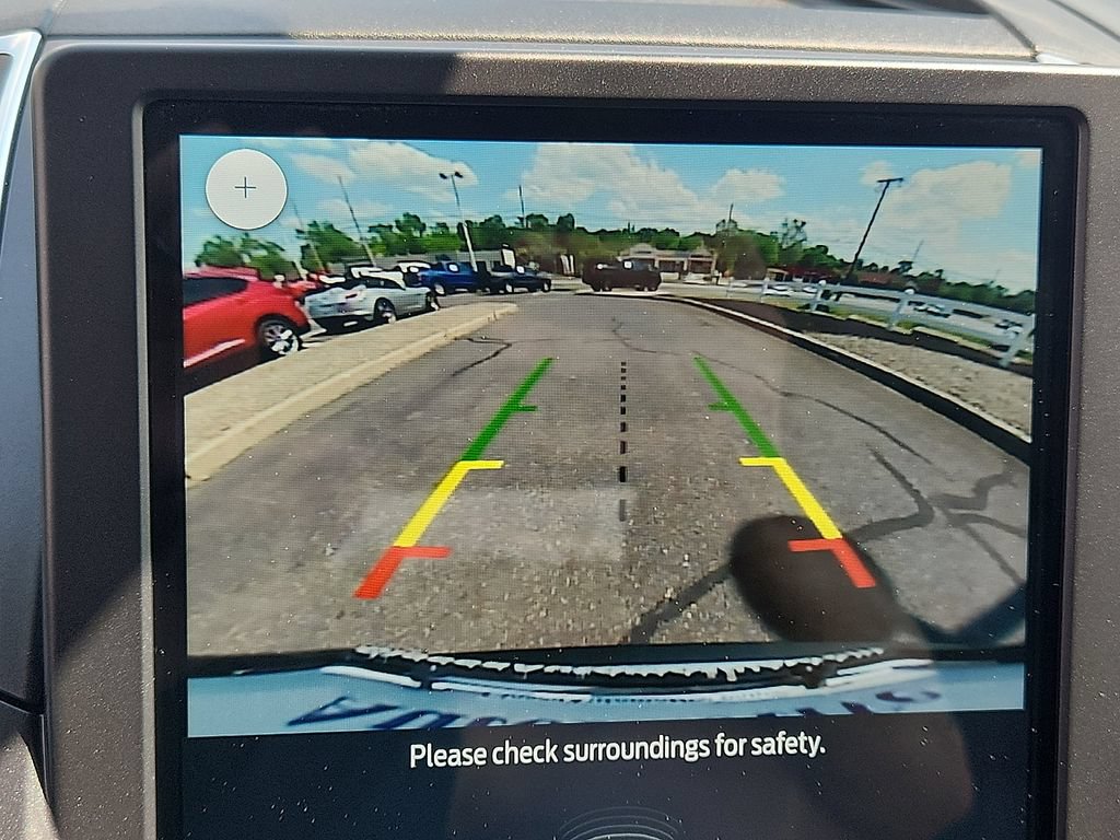 Used 2022 Ford Edge Titanium AWD/4WD image 18