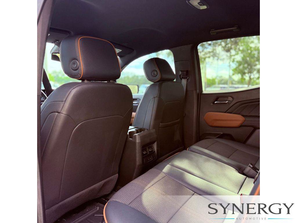 Used 2024 GMC Canyon AT4 AWD/4WD image 26