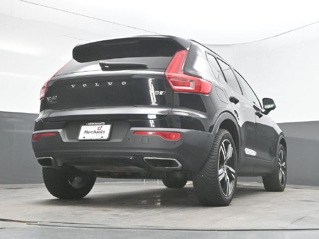 Used 2019 Volvo XC40 T5 R-Design AWD/4WD image 33