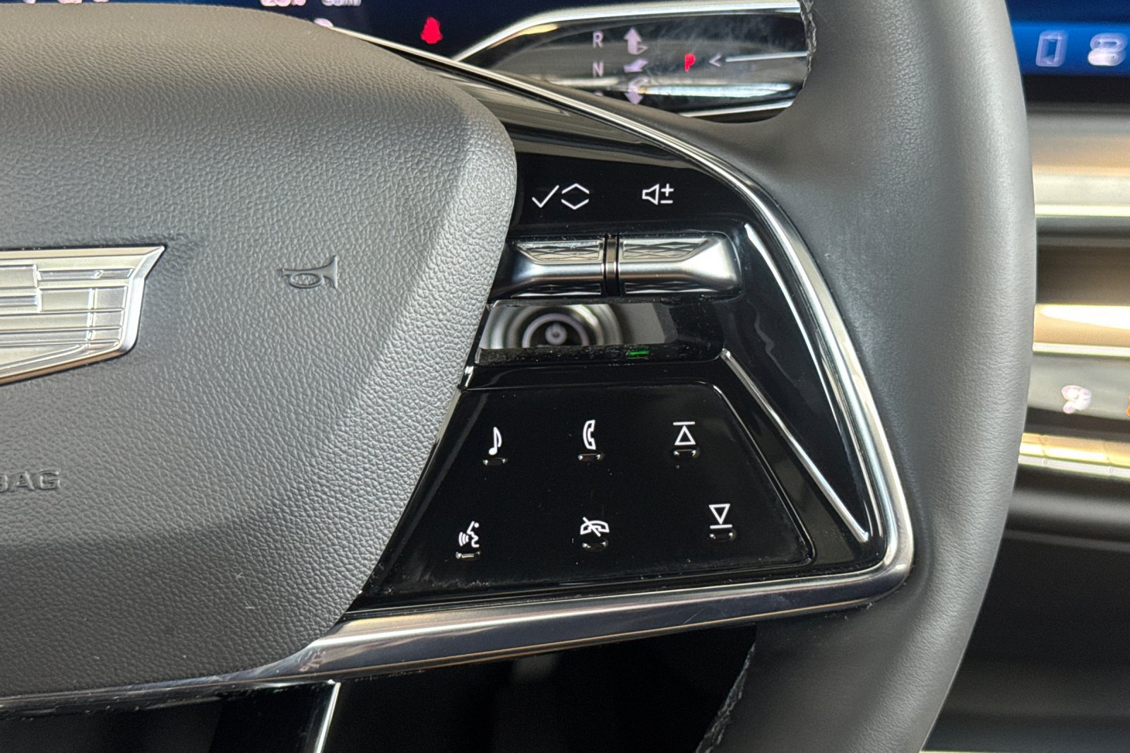Used 2024 Cadillac Lyriq Luxury RWD image 37