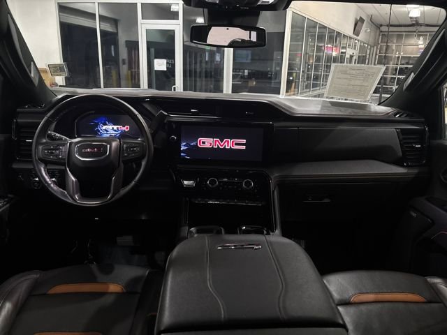 Used 2025 GMC Sierra 2500 AT4 image 15