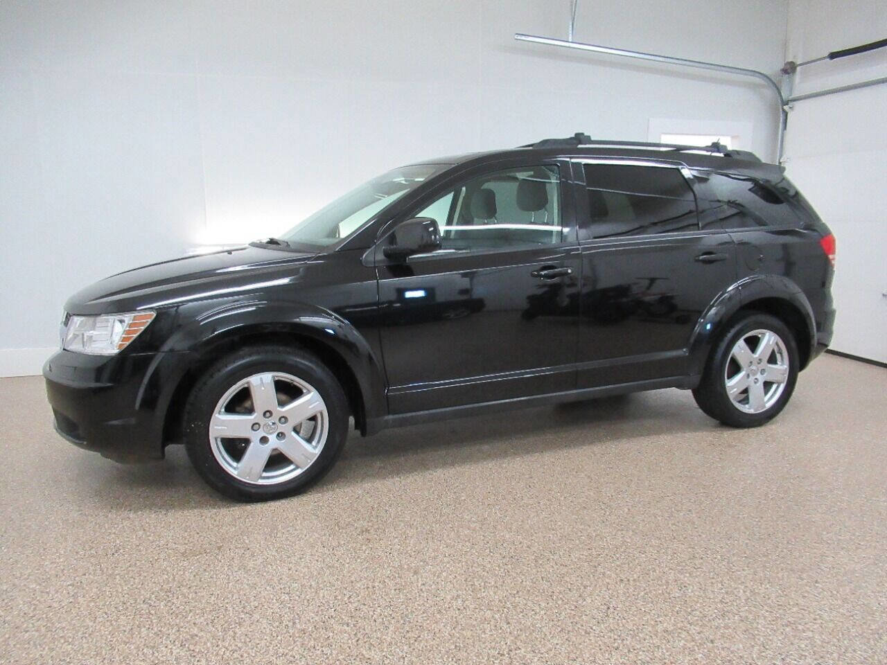 Used 2010 Dodge Journey SXT w/ Flexible Seating Group