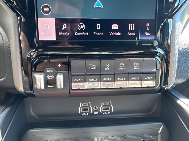 New 2026 RAM 3500 Big Horn AWD/4WD image 23
