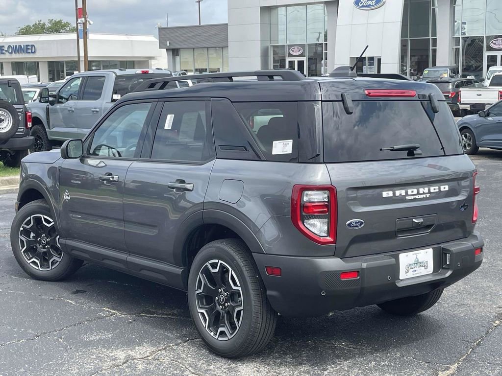 New 2025 Ford Bronco Sport Outer Banks image 5