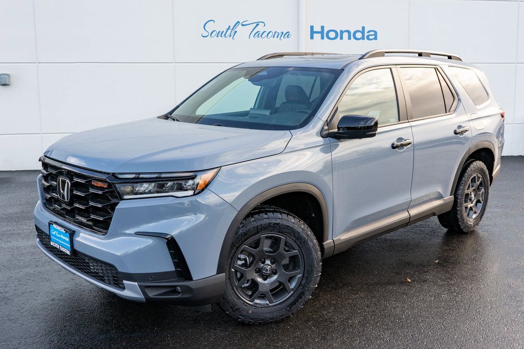New 2025 Honda Pilot TrailSport image 2