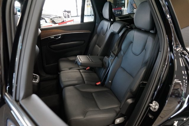 Used 2023 Volvo XC90 B6 Plus image 49