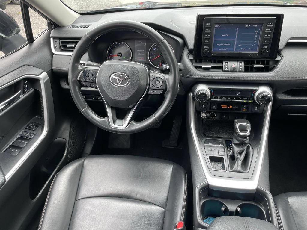 Used 2021 Toyota RAV4 XLE Premium AWD/4WD image 10