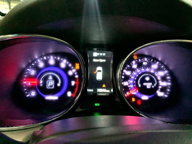 Used 2015 Hyundai Santa Fe Limited image 25