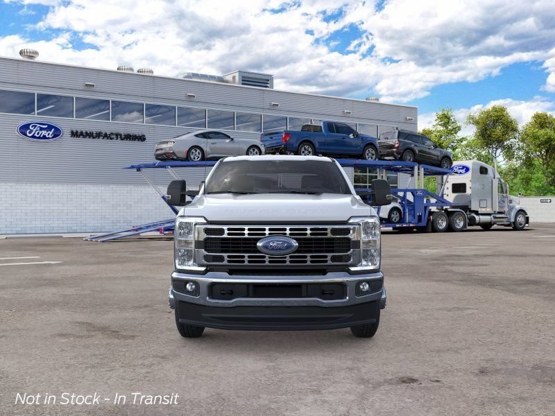 New 2026 Ford F350 4x4 Crew Cab DRW Super Duty image 6