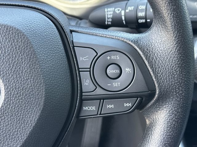 Used 2025 Toyota RAV4 XLE w/ Convenience Package FWD image 26