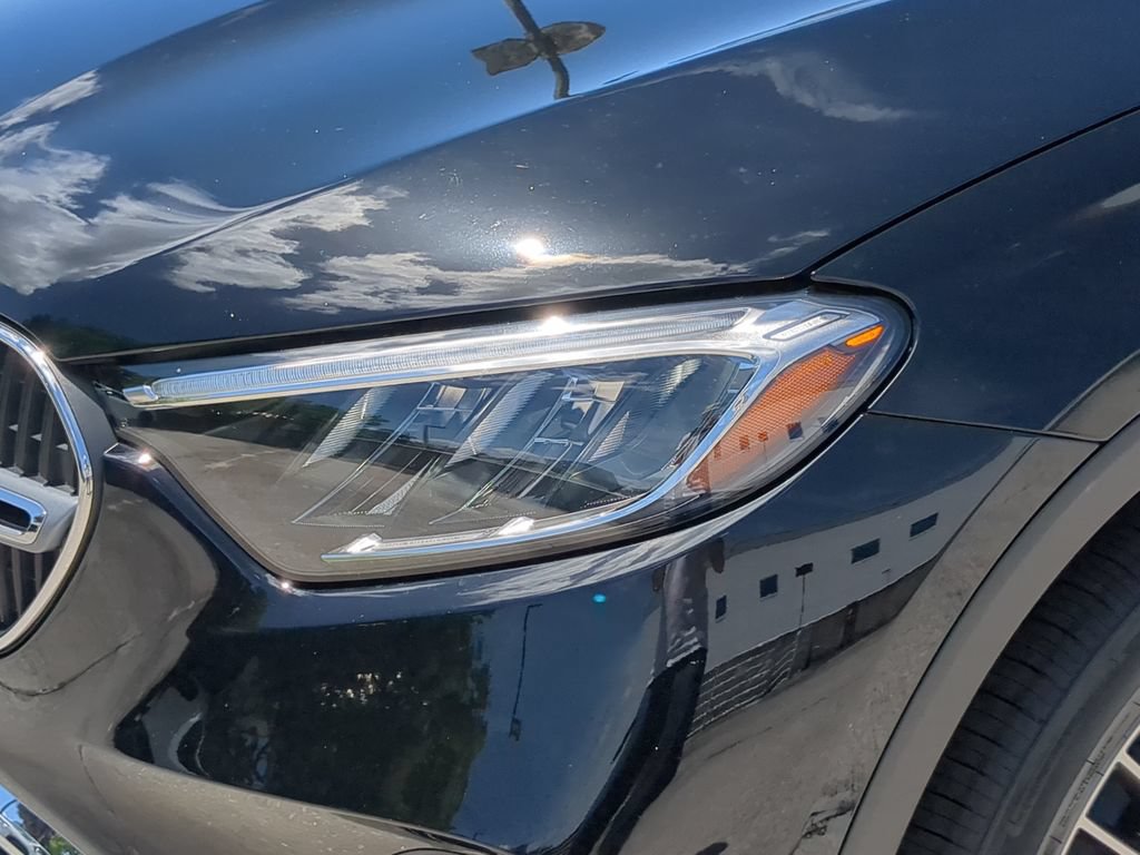 Used 2025 Mercedes-Benz GLC 300 image 6