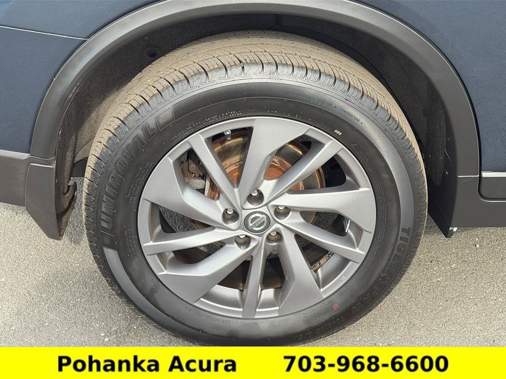 Used 2016 Nissan Rogue SL w/ SL Premium Package AWD/4WD image 32