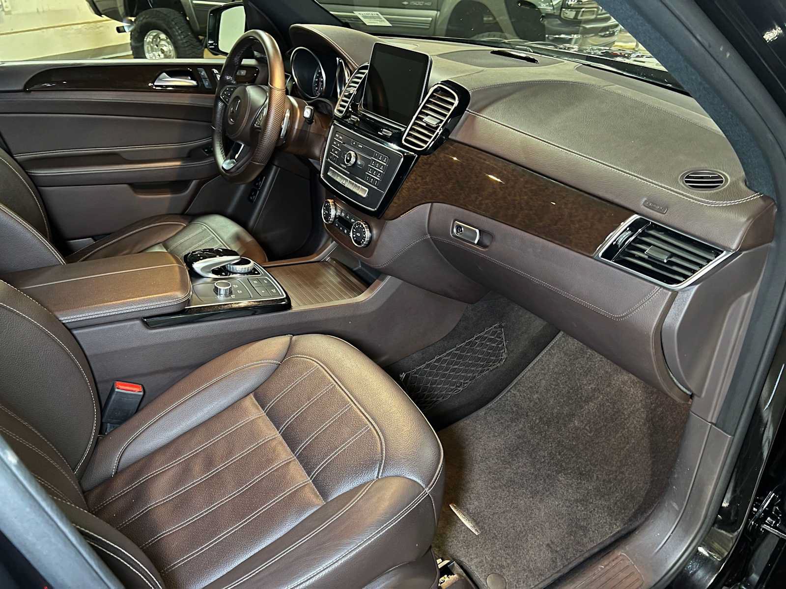 Used 2018 Mercedes-Benz GLS 450 4MATIC image 11