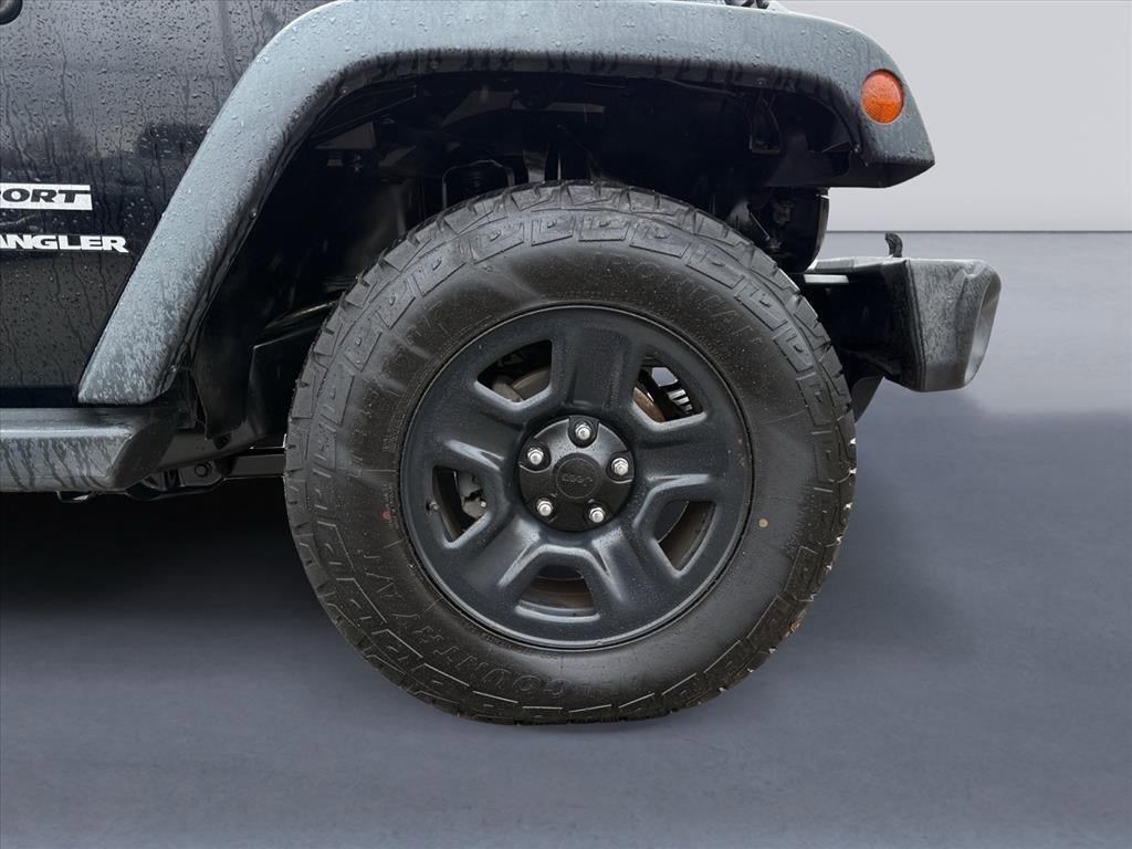 Used 2015 Jeep Wrangler Sport w/ Quick Order Package 24S AWD/4WD image 9
