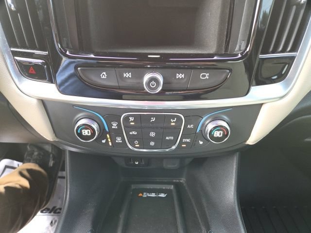 Used 2022 Chevrolet Traverse LT AWD/4WD image 15