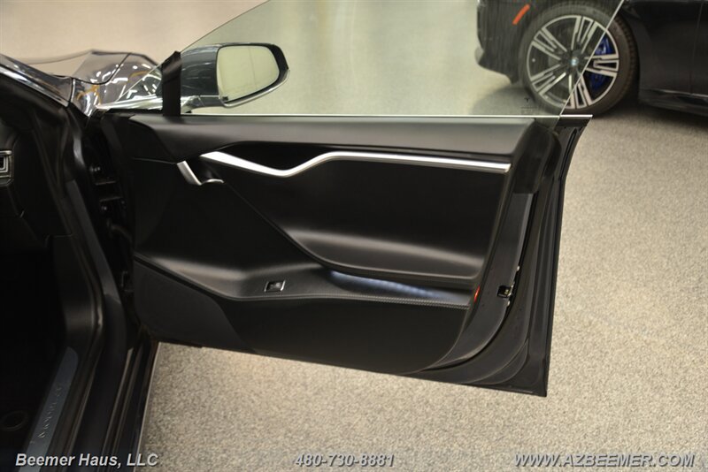 Used 2016 Tesla Model S AWD image 31