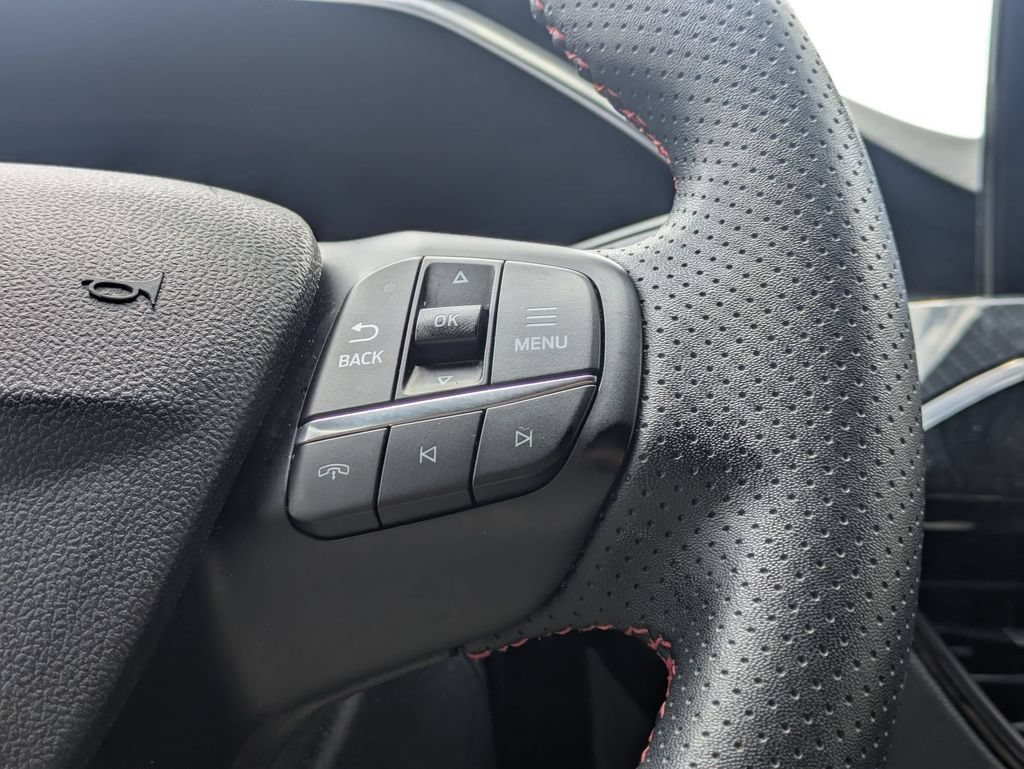 Used 2025 Ford Escape ST-Line AWD/4WD image 23