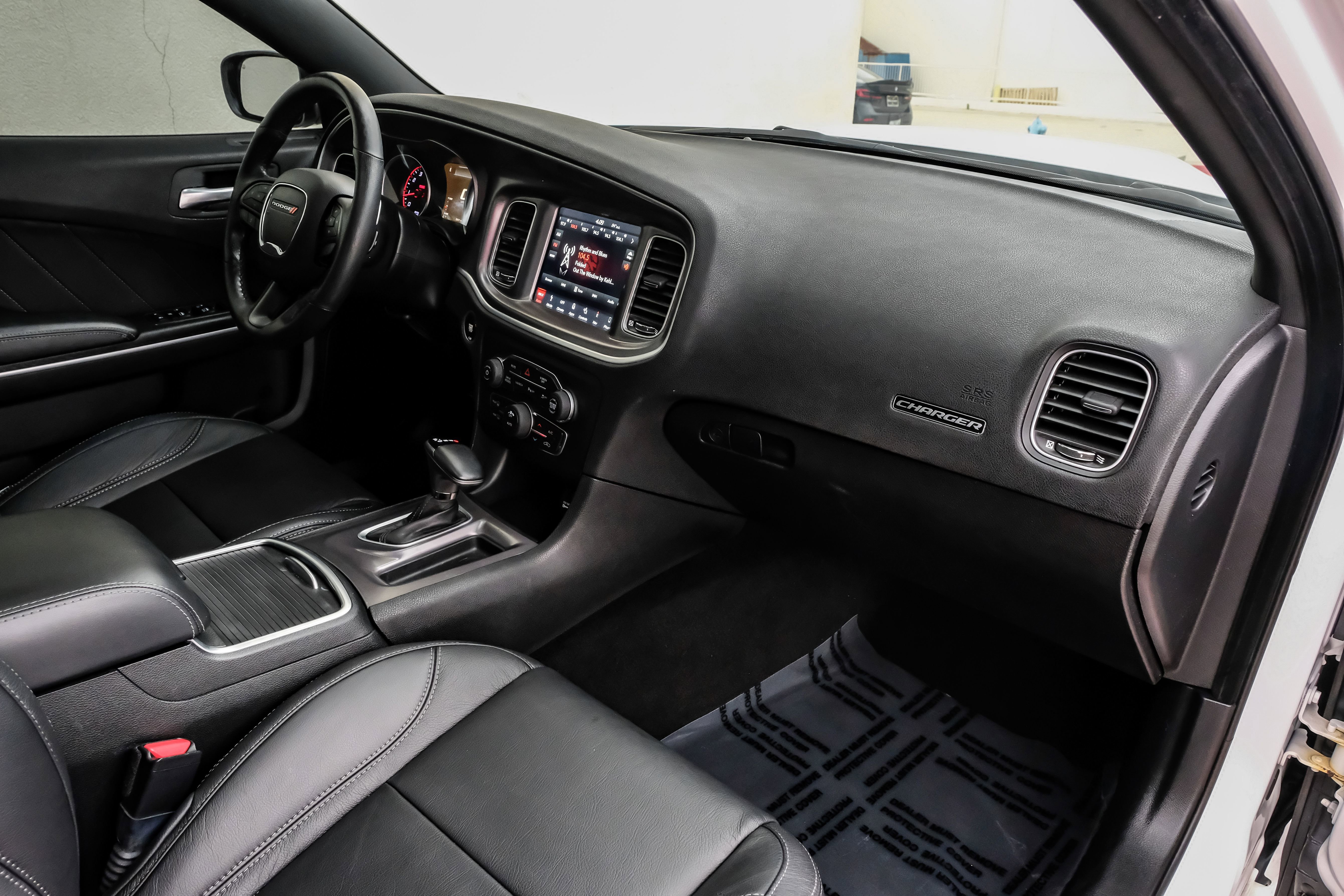 Used 2019 Dodge Charger Scat Pack w/ Navigation & Travel Group RWD image 12