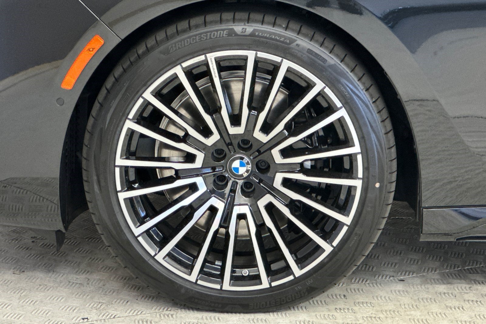New 2026 BMW 760i xDrive w/ Executive Package AWD/4WD image 12