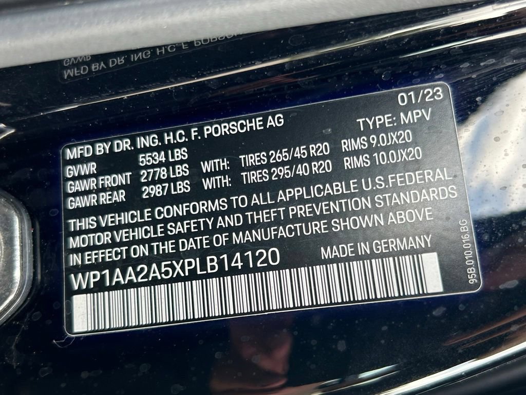Used 2023 Porsche Macan Turbo AWD/4WD image 49