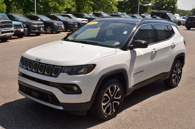 Used 2022 Jeep Compass Limited AWD/4WD image 4