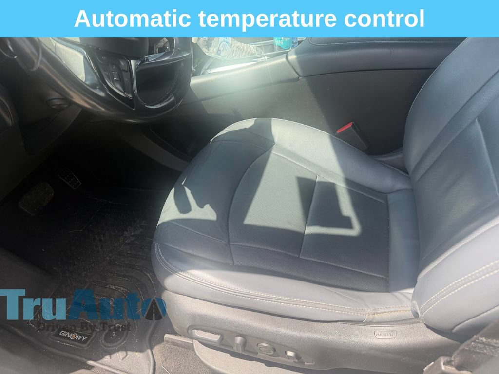 Used 2022 Buick Enclave Premium AWD/4WD image 4