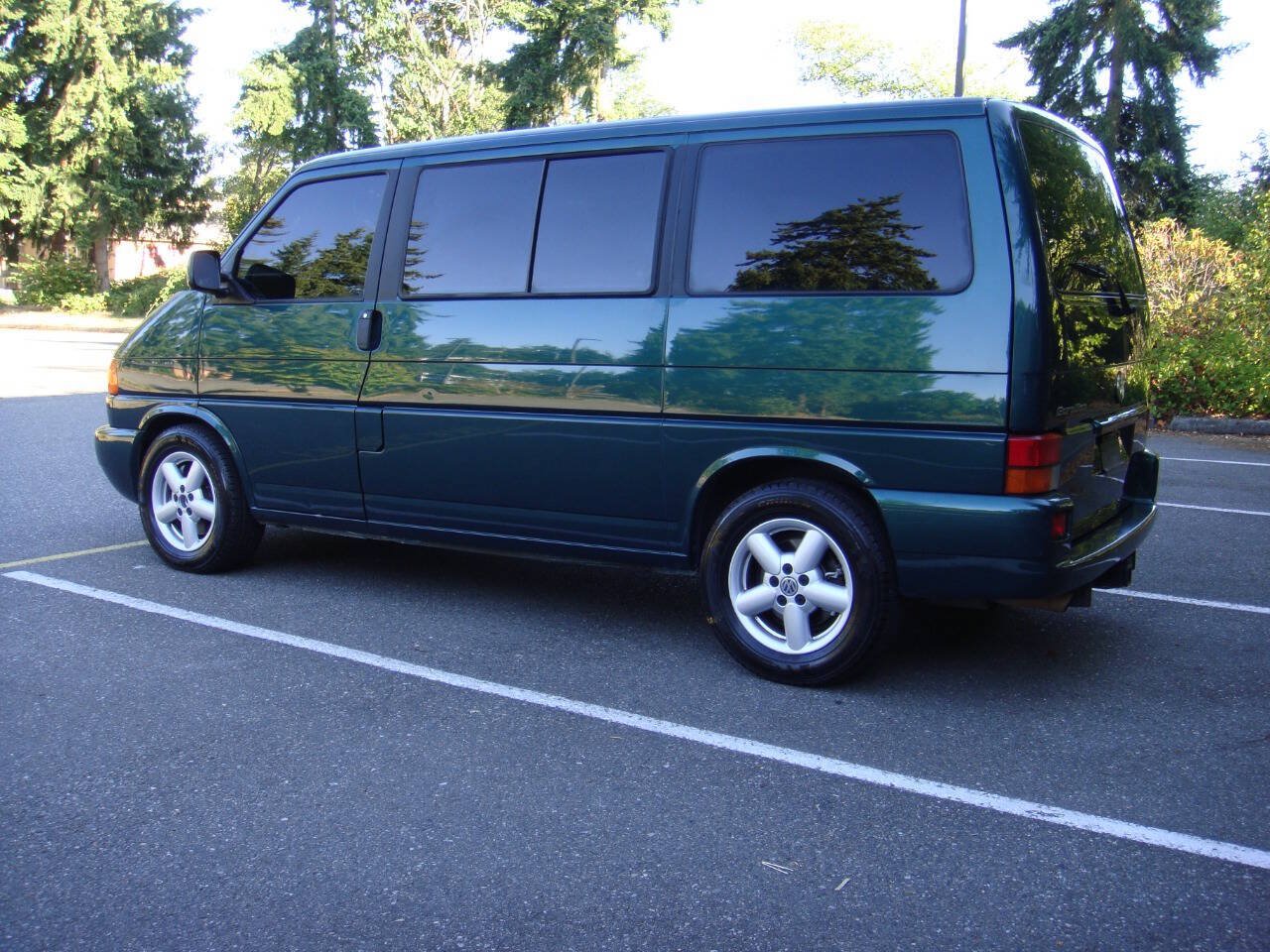 Used 2003 Volkswagen Eurovan MV FWD image 10