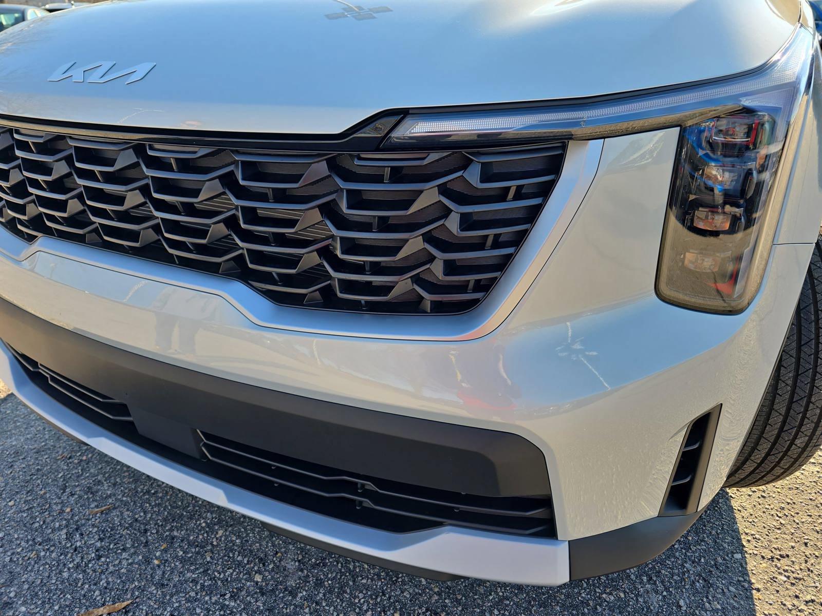 New 2026 Kia Sorento LX FWD image 33