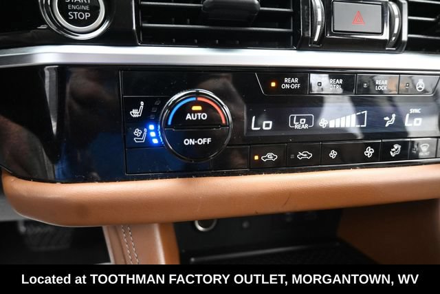 Used 2022 Nissan Pathfinder Platinum w/ Cargo Package AWD/4WD image 18