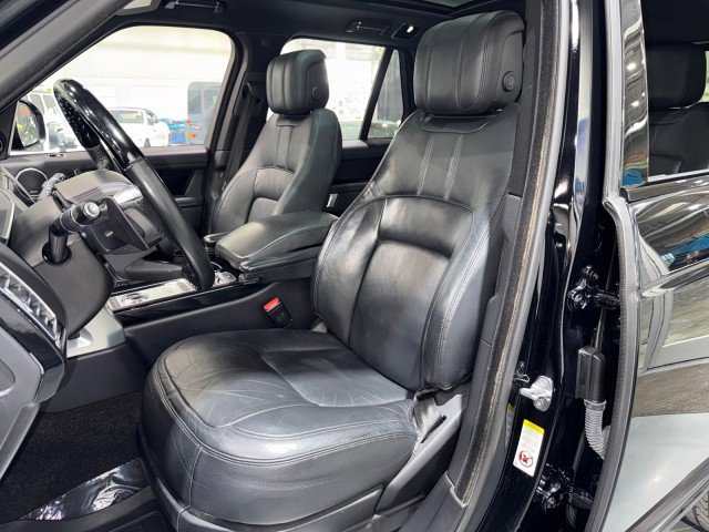 Used 2019 Land Rover Range Rover AWD/4WD image 9