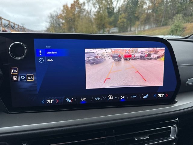 Used 2025 Chevrolet Traverse LT image 28