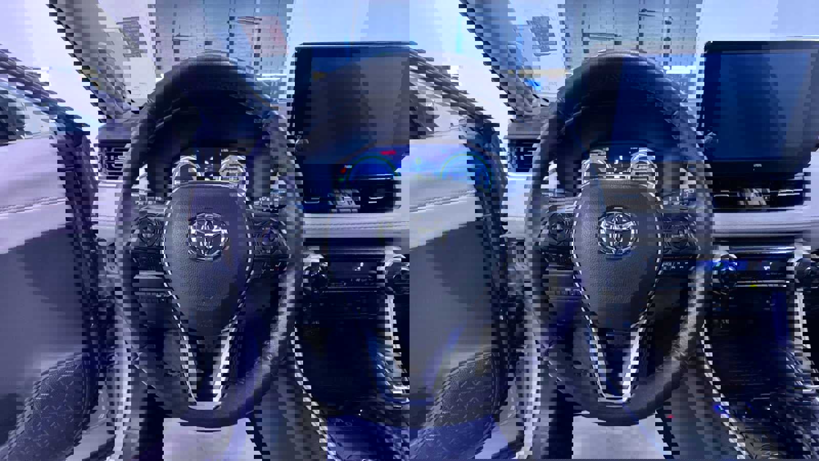 Used 2023 Toyota RAV4 Limited image 15