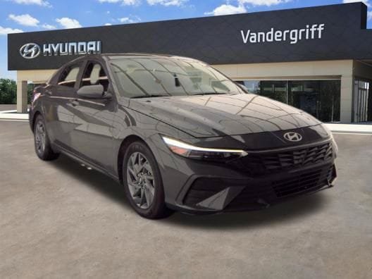 Used 2024 Hyundai Elantra SEL FWD image 4