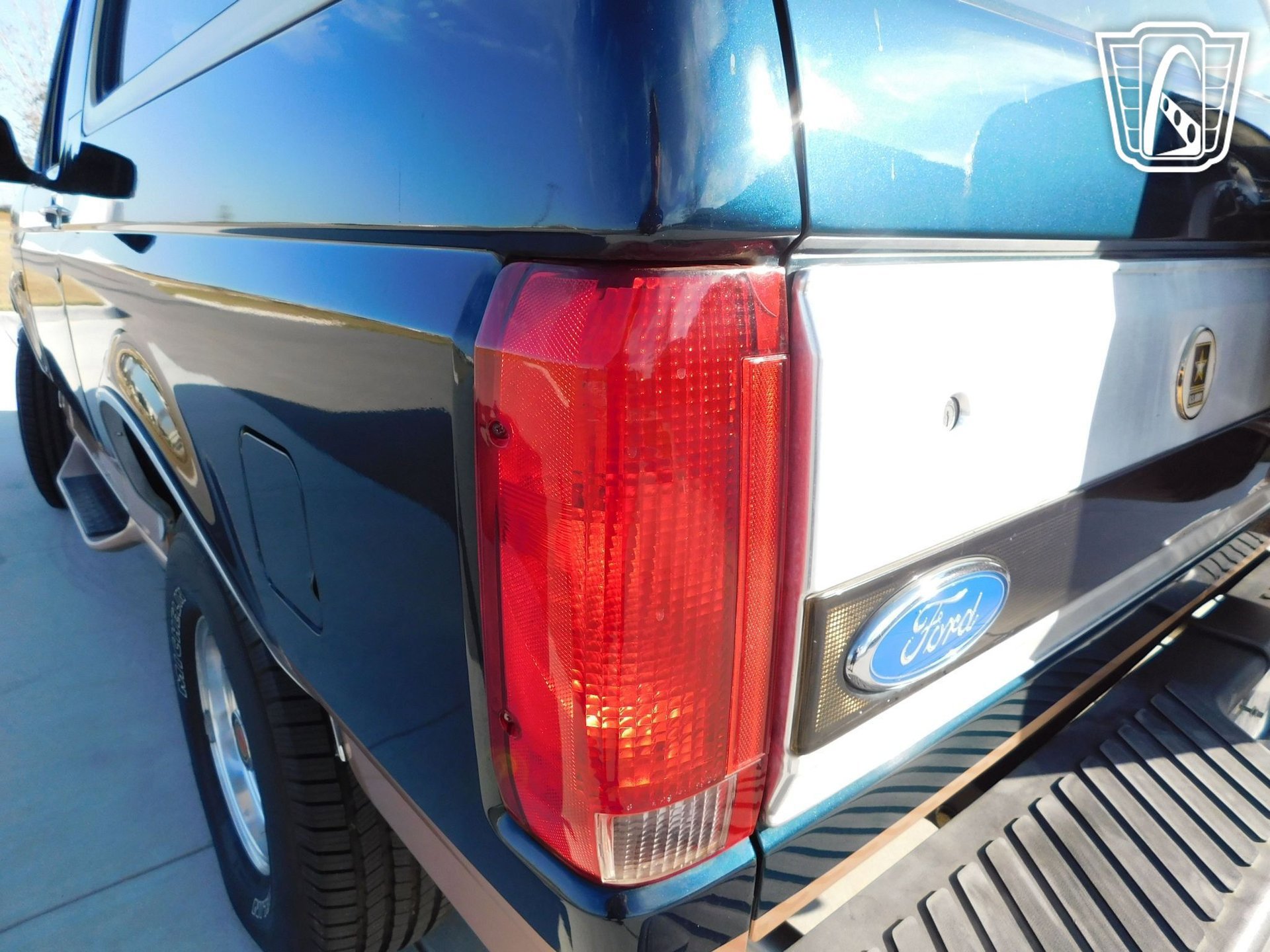 Used 1995 Ford Bronco XLT image 39