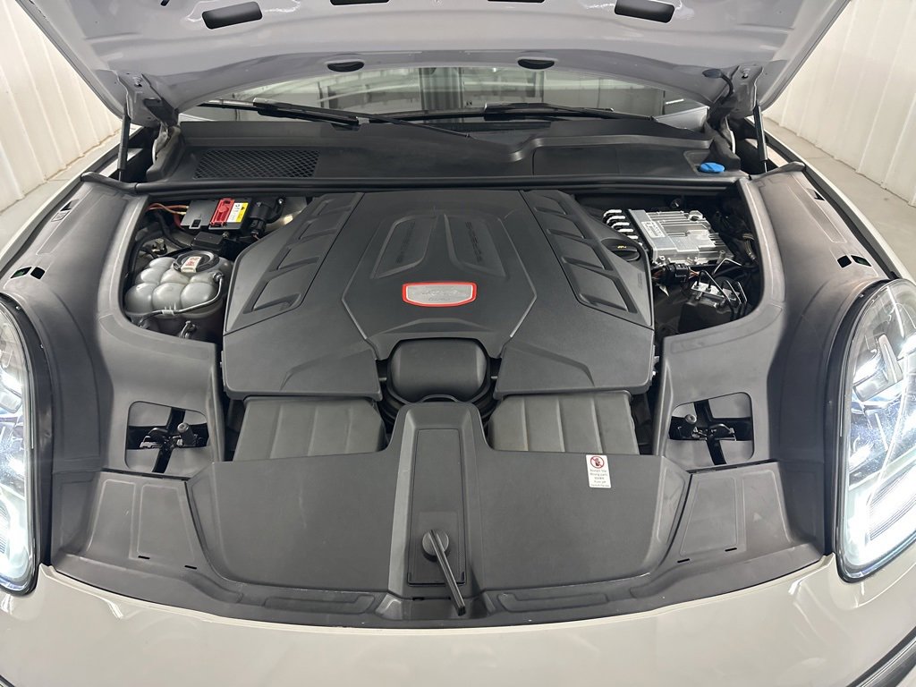 Used 2021 Porsche Cayenne Turbo image 47