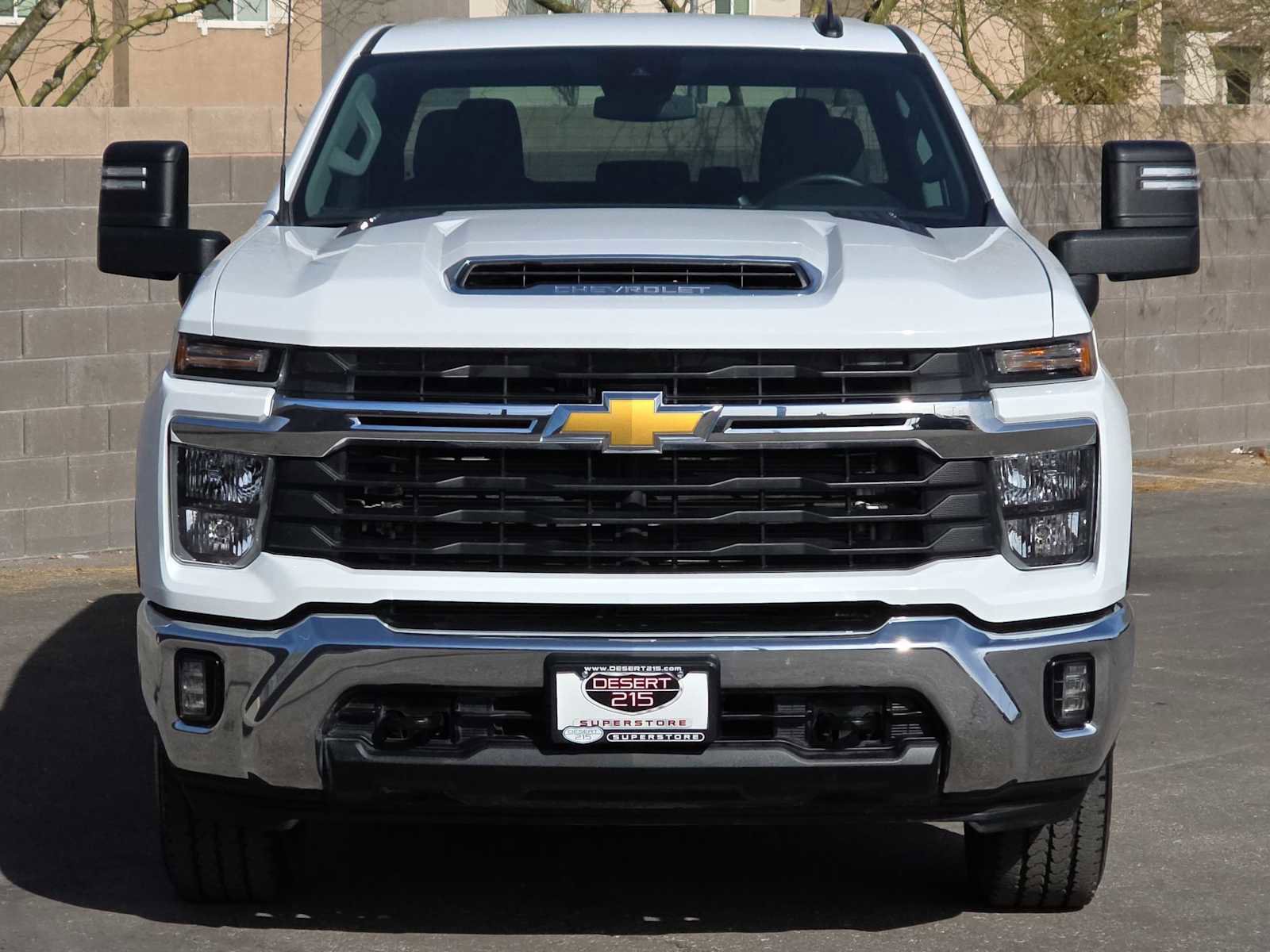 Used 2025 Chevrolet Silverado 2500 LT w/ Convenience Package image 4