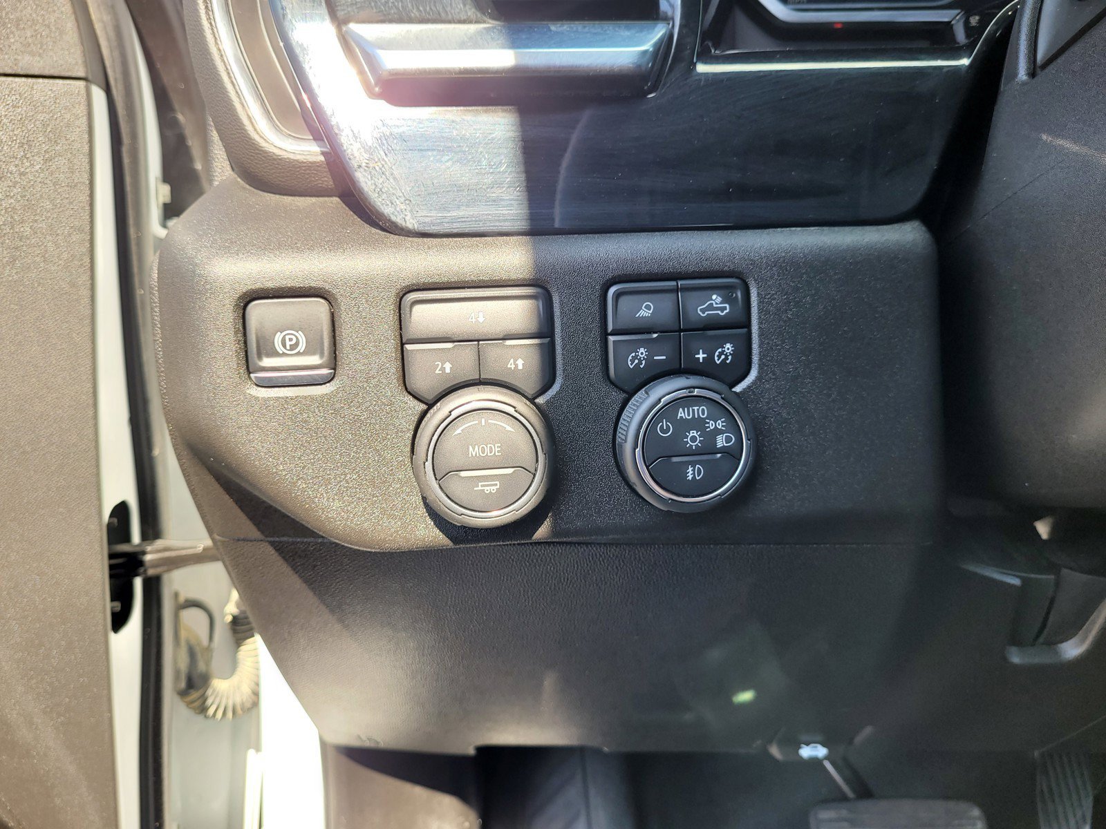 Used 2025 Chevrolet Silverado 2500 LT w/ Safety Package AWD/4WD image 26