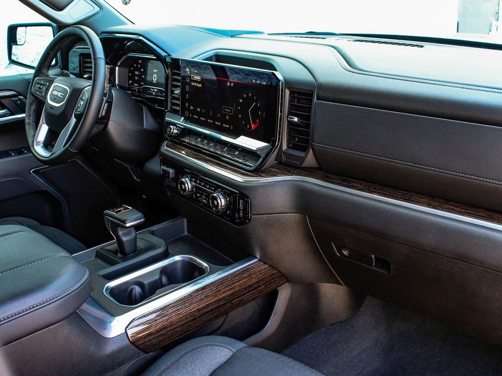 Used 2025 GMC Sierra 1500 Elevation AWD/4WD image 39