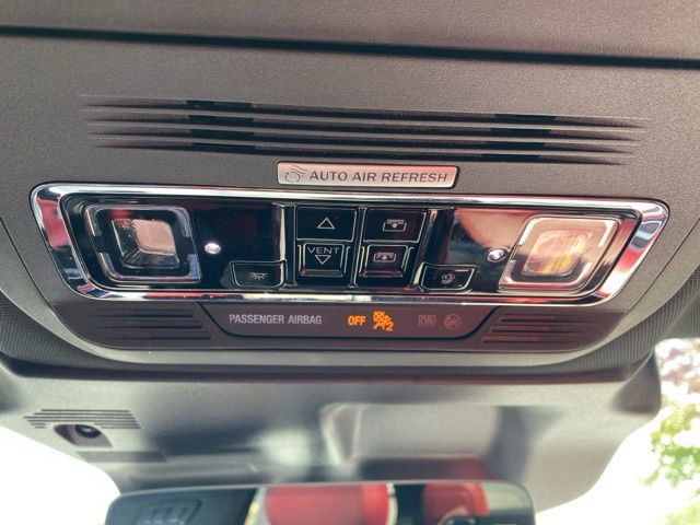 Used 2023 Lincoln Corsair Reserve w/ Equipment Group 202A image 40