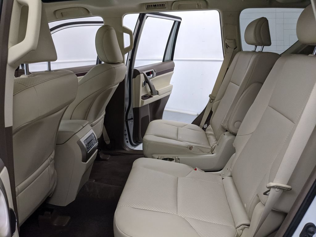 Used 2019 Lexus GX 460 Luxury AWD/4WD image 18