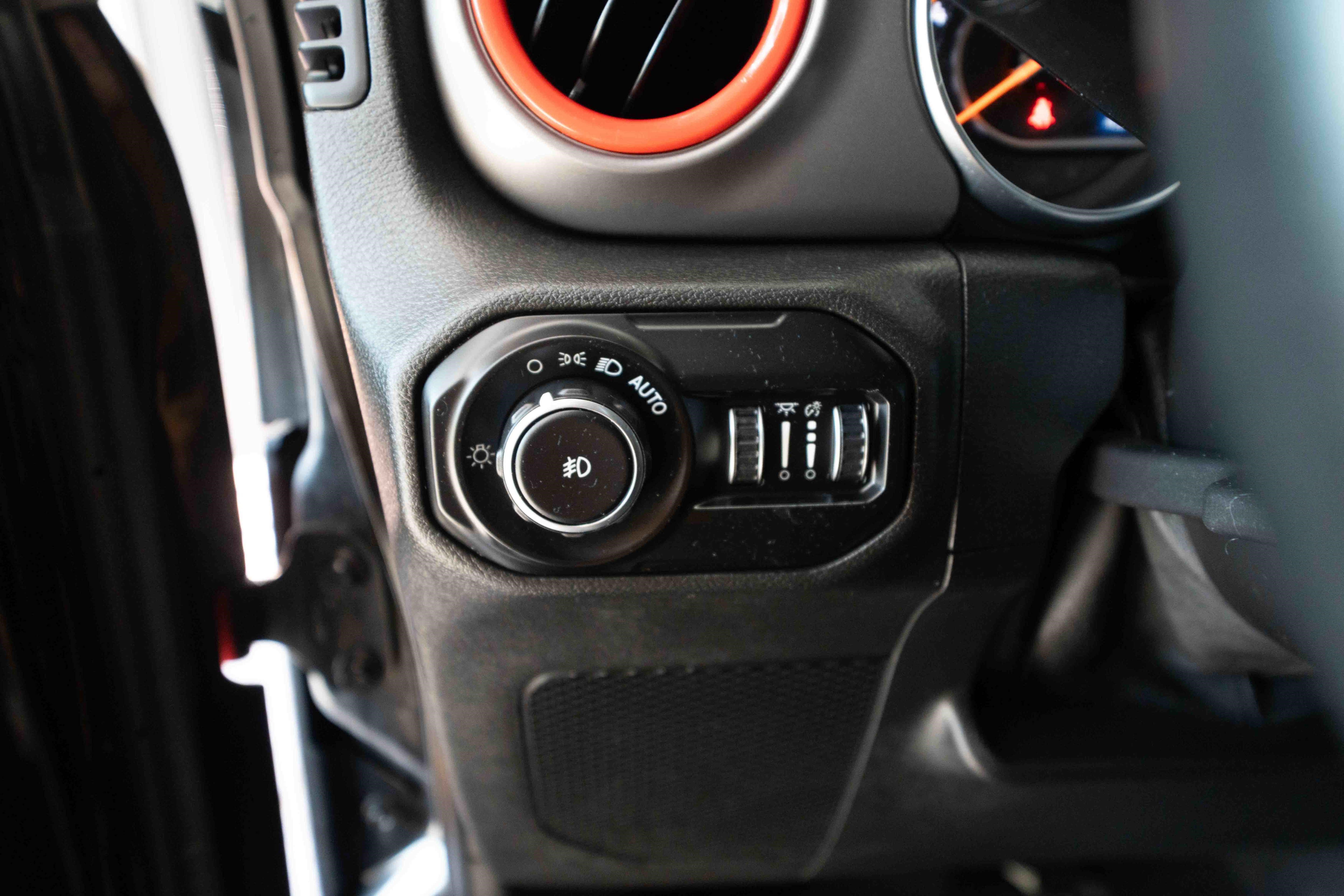 Used 2021 Jeep Wrangler Unlimited Sport AWD/4WD image 11